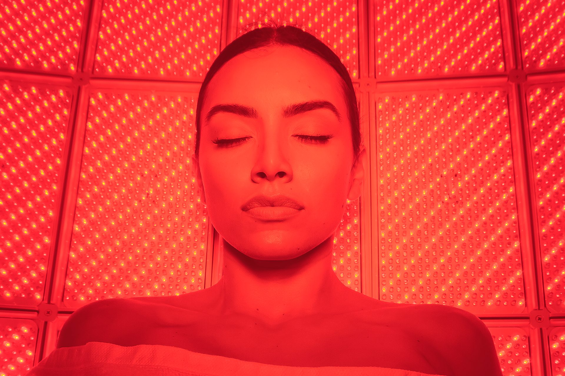 radiant-skin-at-home-red-light-therapy-for-enhanced-skin-laxity