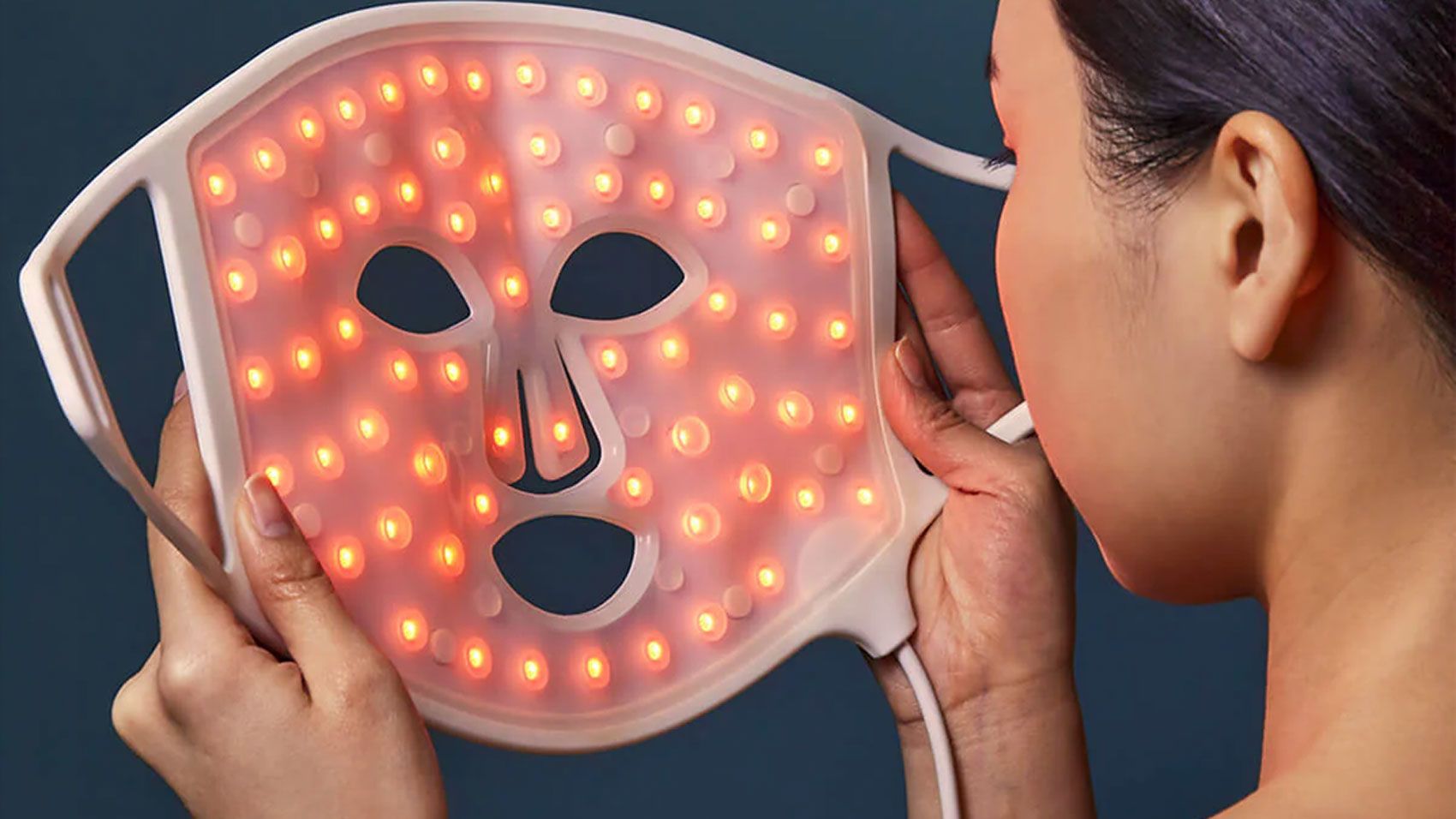 How Red Light Therapy Helps You Avoid Expensive Anti-Aging Treatments?