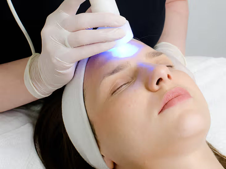 Red Light Therapy for Neck and Chest Wrinkles